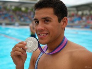 ¡Orgullo mexicano! Diego Villalobos brilla con medalla de plata en natación artística