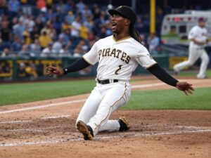 Aficionado en estado crítico tras caer más de seis metros en estadio de los Piratas de Pittsburgh