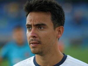 Tensión en el Getafe: Juan Iglesias explota contra aficionado que insultó a su compañero