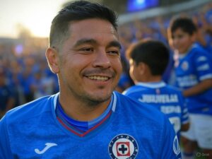 Ángel Sepúlveda, el héroe de Cruz Azul, busca al pequeño aficionado que lleva su nombre en la espalda
