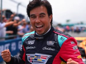 ¡Checo Pérez asegura su regreso triunfal a la Fórmula 1 con Cadillac en 2026!