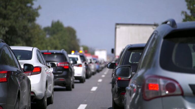 Accidente Vial Provoca Caos en Chamapa-Lechería