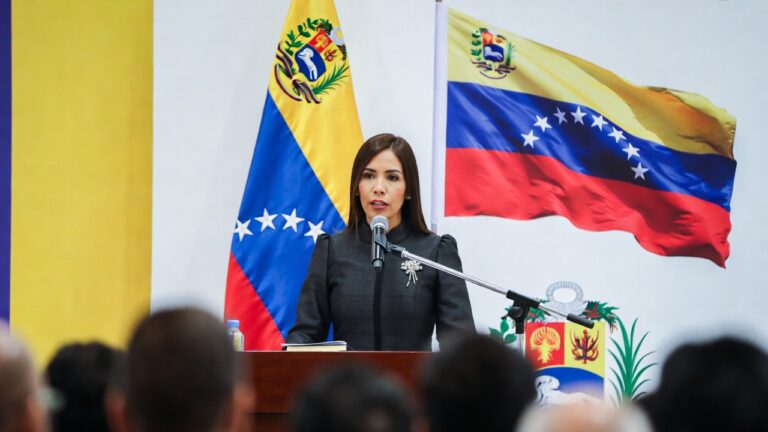 Delcy Rodríguez Invita a Votar Tras Agresión de EE.UU.