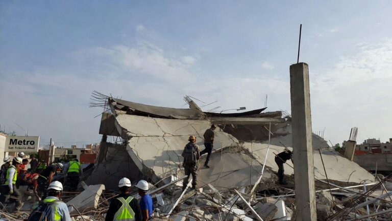 Colapso de Edificio en Metro San Antonio Abad: Emergencia