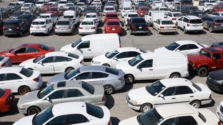 Vehículos sin reclamar saturan corralones en Uriangato