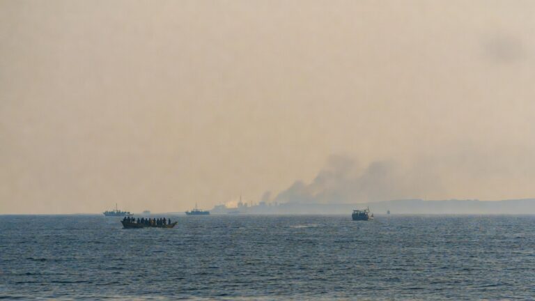 Guerra en Irán: 89 Celayenses Escapan por Mar