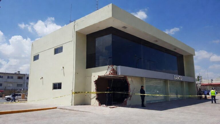 Boquete en Banco del Bienestar Tequisquiapan: Alarma por Vandalismo